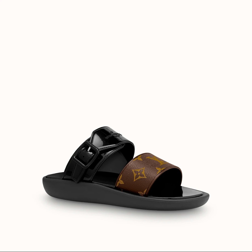 Authentic Louis Vuitton Sunbath Mule size 40 (Used twice)